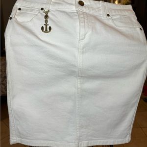 GUCCI Authentic White Denim Skirt W/gold Embroidery Women Size 42 Made in Italy